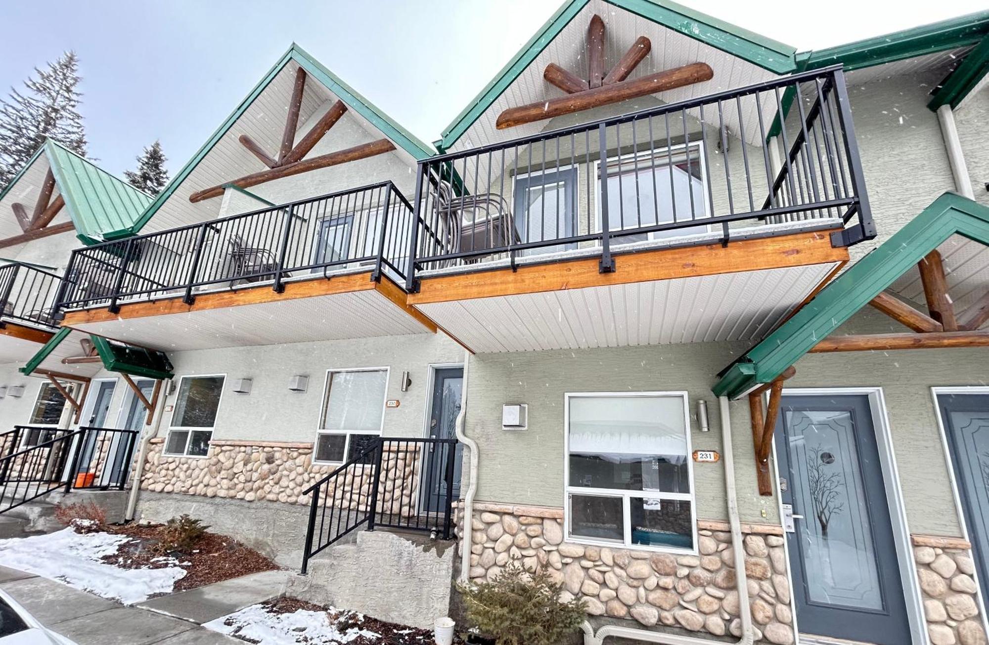 Banff Wood Lodge 캔모어 외부 사진